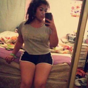 Meet your Posher, Cynthia